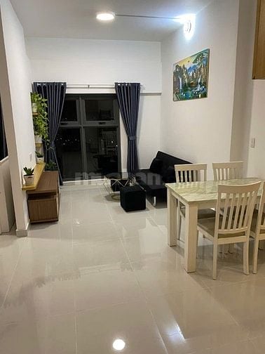 Cho thuê căn hộ tầng 24 view landmark81, tháp bút, căn góc giá 8,5tr
