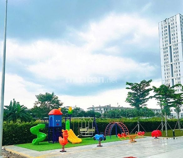 Cho thuê căn hộ tầng 24 view landmark81, tháp bút, căn góc giá 8,5tr