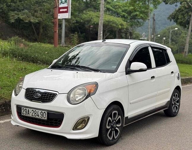Kia Moỏning 2011