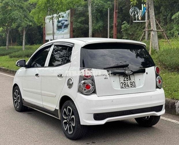 Kia Moỏning 2011