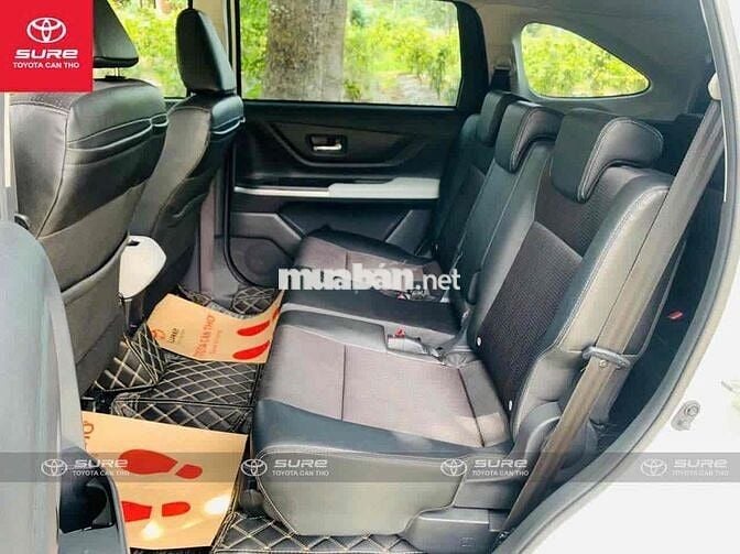 Toyota Veloz Cross Top 2023 - 28.000 km