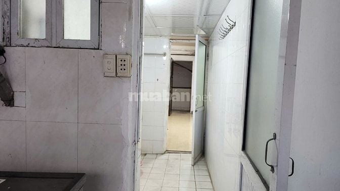 Cho thuê căn hộ tập thể Hào Nam - Vũ Thạnh 