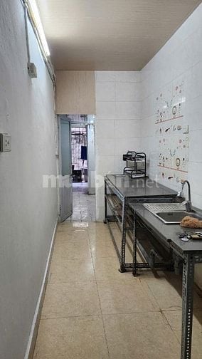 Cho thuê căn hộ tập thể Hào Nam - Vũ Thạnh 
