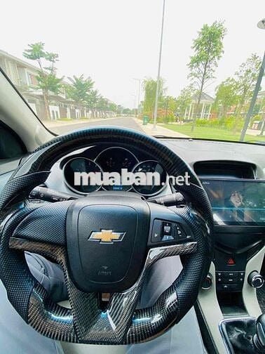 Cần bán xe gia đình Chevrolet Cruze LS 2013