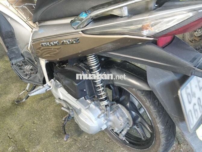 Mua xe mới dư ra cần bán xe Airblade 110