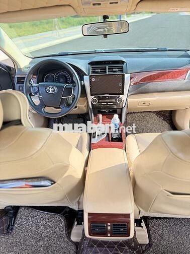 Toyota Camry 2014 2.0E - 90 km