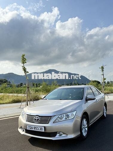 Toyota Camry 2014 2.0E - 90 km