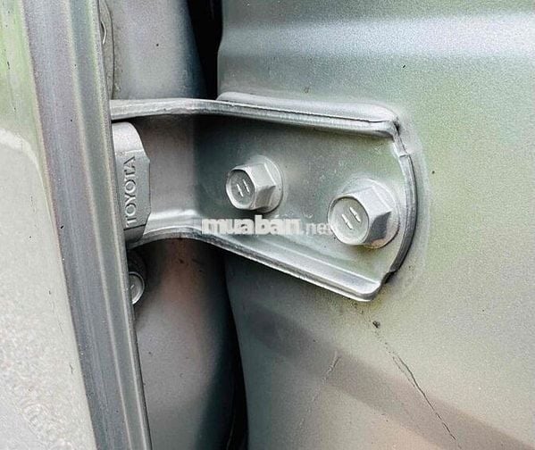 Toyota Innova 2010 G - 200000 km