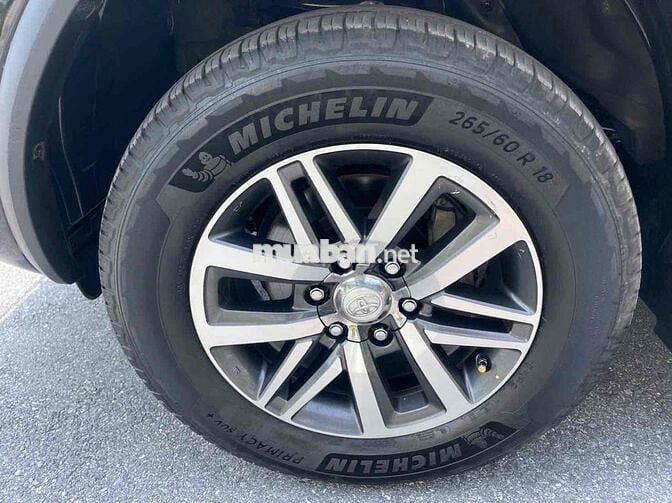 Toyota Fortuner 2017 2.7V 4x4 -
