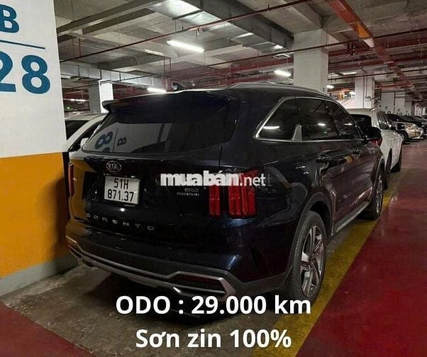 Kia Sorento 2020 Premium 2.2 AT AWD - 29000 km