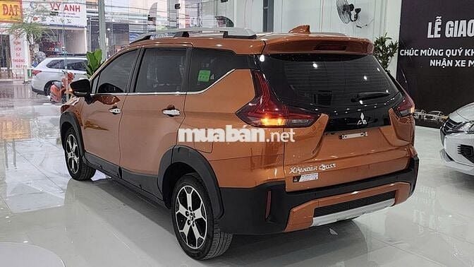 Xpander  Cross 2022 - Bao ra tên