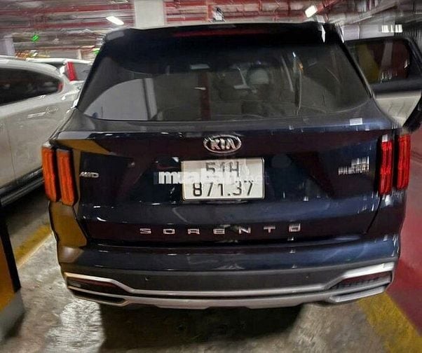 Kia Sorento 2020 Premium 2.2 AT AWD - 29000 km