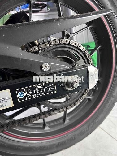 xe nhà chạy giờ cần đổi xe nên bán