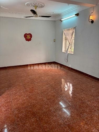 Bán căn hộ chung cư Âu Cơ, Lô C,  Phường 5, Quận 11