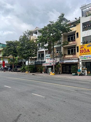 Nhà MT Dương Quang Đông P5Q8. DT 5x20m 1 trệt 4 lầu ST.
