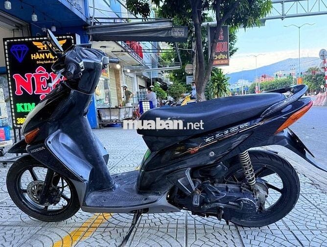 Honda click biển 43. máy rin ngon chạy mạnh