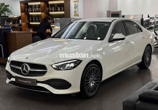Mercedes Benz GLC Class 2023