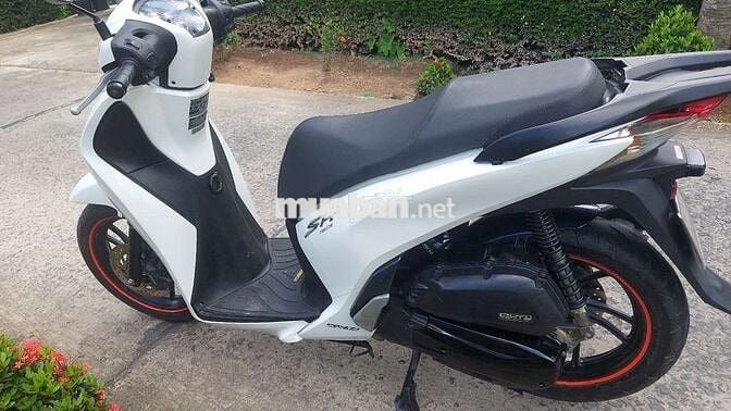 Cần bán Honda Sh 150i 2012 như hình chụp