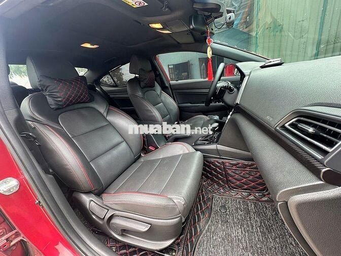 Hyundai Elantra 2021 Sport 1.6 T-GDI - 63000 km
