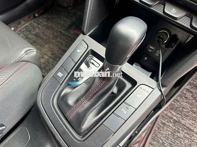 Hyundai Elantra 2021 Sport 1.6 T-GDI - 63000 km
