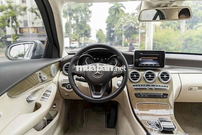C250 Exclusive - 2017 màu trắng / nt kem siêu đẹp