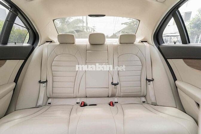 C250 Exclusive - 2017 màu trắng / nt kem siêu đẹp