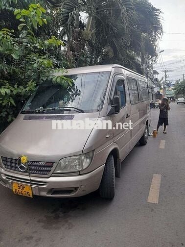 Cần tiền cần bán Mescedes sprinter 2007 6 chổ