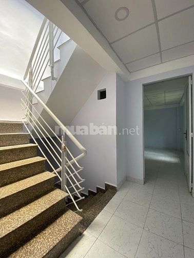 Bán Nhà Hẻm Xe Hơi Cách Mạng Tháng 8 64m2 6 Phòng Ngủ Cho Thuê Giá Tốt