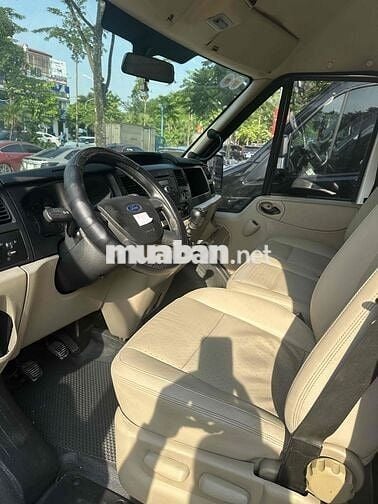 Ford Transit 2016 Luxury - 120000 km