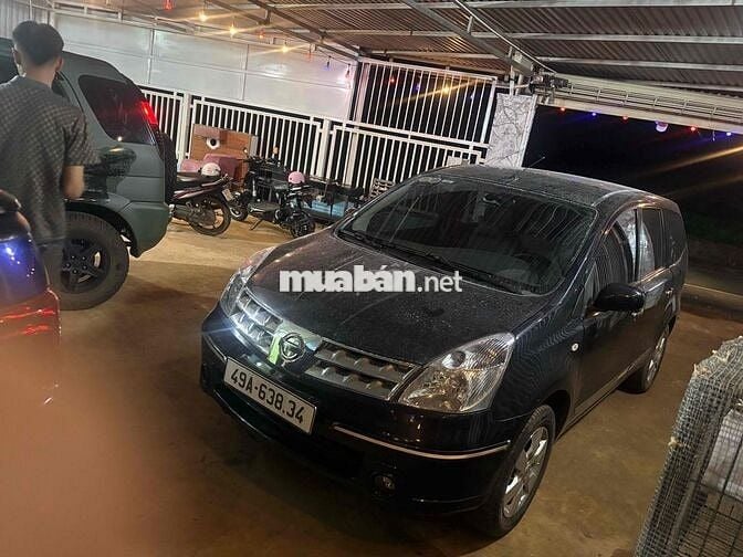 Nissan Grand livina 2010 1.8 AT - 100000 km