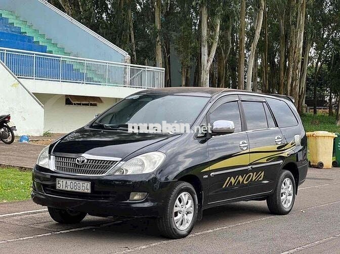 Toyota Innova 2007 G - 120000 km