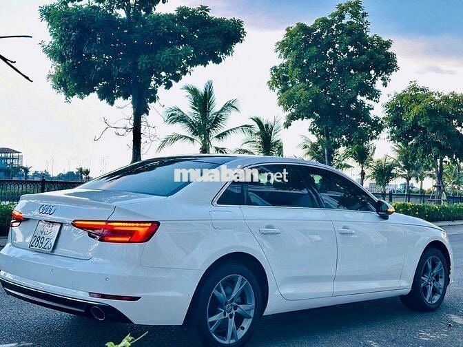 Audi A4 2016 2.0 TFSI - 5700 km