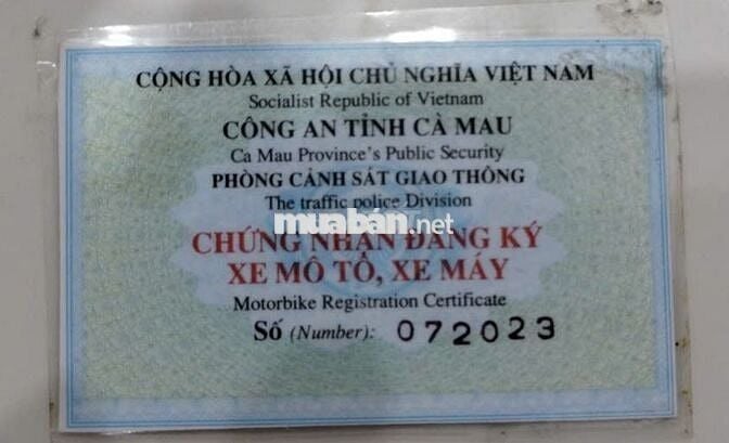 Cần bán xe tay ga Vision màu trắng