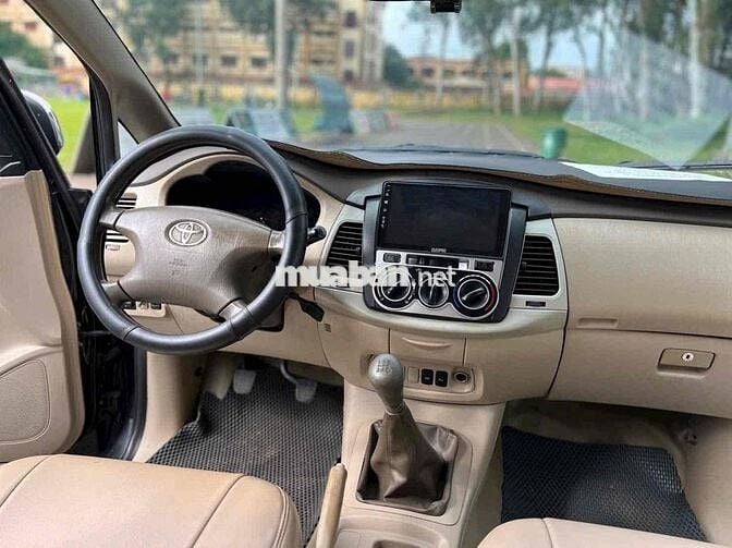 Toyota Innova 2007 G - 120000 km