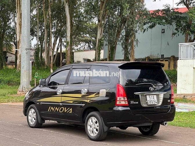 Toyota Innova 2007 G - 120000 km
