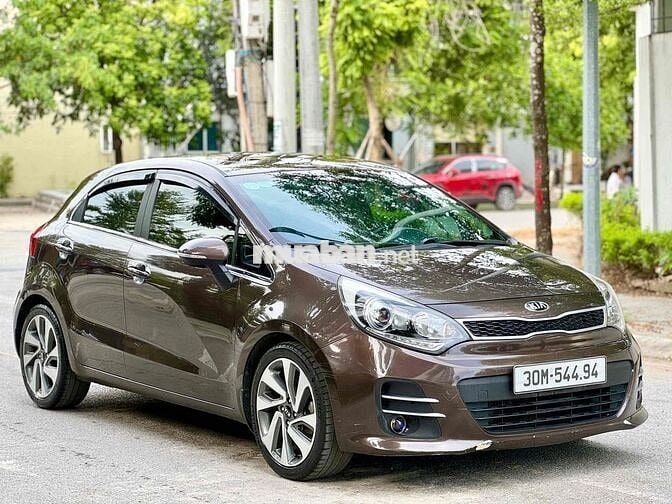 Kia Rio 2015 1.4 AT Hatchback - 95000 km