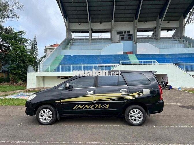 Toyota Innova 2007 G - 120000 km