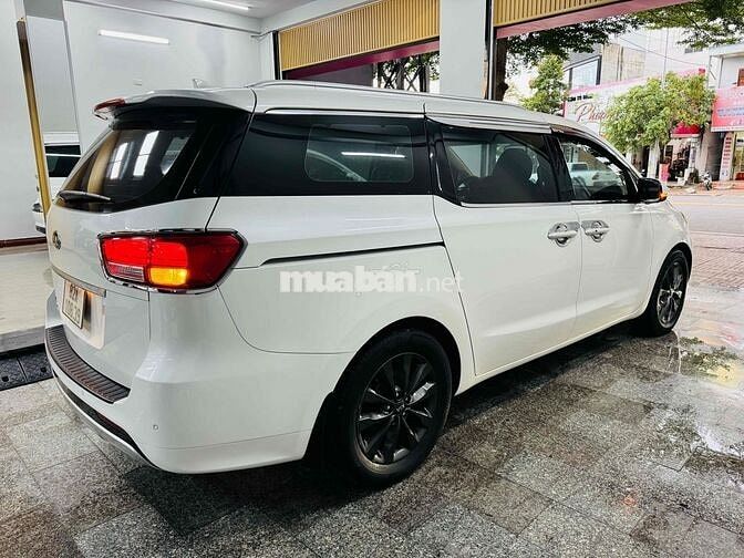 Kia Sedona xe gđ  cần bán xe thương gia có đỗi xe