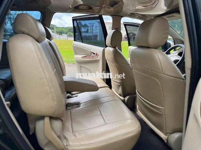 Toyota Innova 2007 G - 120000 km