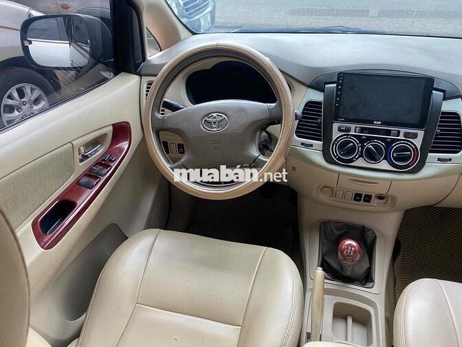 Toyota Innova 2006 G - 120000 km