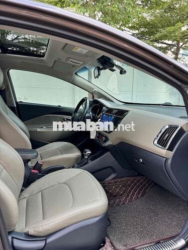 Kia Rio 2015 1.4 AT Hatchback - 95000 km