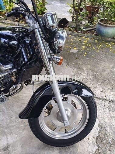 Hyosung 250 2 máy VTwin như Harley, Shadow