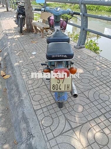 Bán xe cub 50 màu xanh có đề