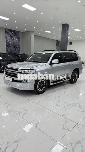Bán Toyota Land Cruiser 4.6 V8, sản xuất 2015.