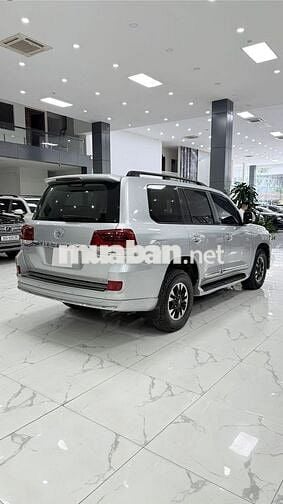 Bán Toyota Land Cruiser 4.6 V8, sản xuất 2015.