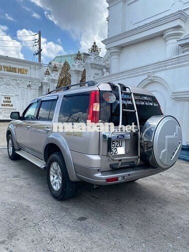 Ford Everest 2009 máy dầu - số sàn