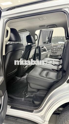Bán Toyota Land Cruiser 4.6 V8, sản xuất 2015.