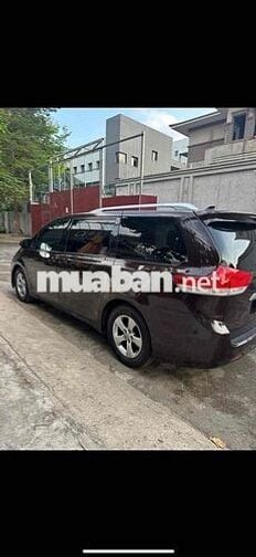 Toyota Sienna LE 2010 - 92000 km