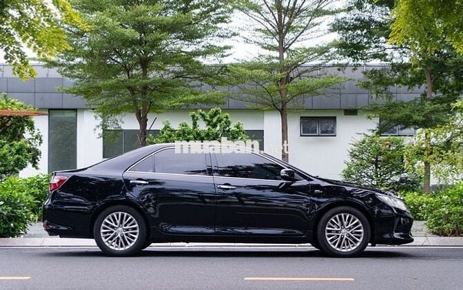 Toyota Camry 2.5Q 2015