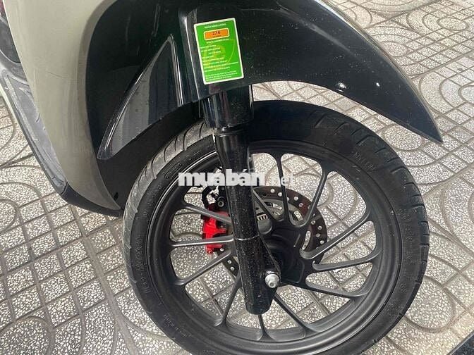 NHÀ DƯ DÙNG BÁN XE SH MODE ĐỜI 2023 XI MĂNG ABS